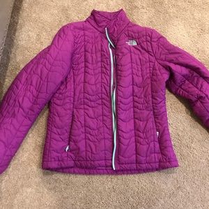 North face jacket- size Large